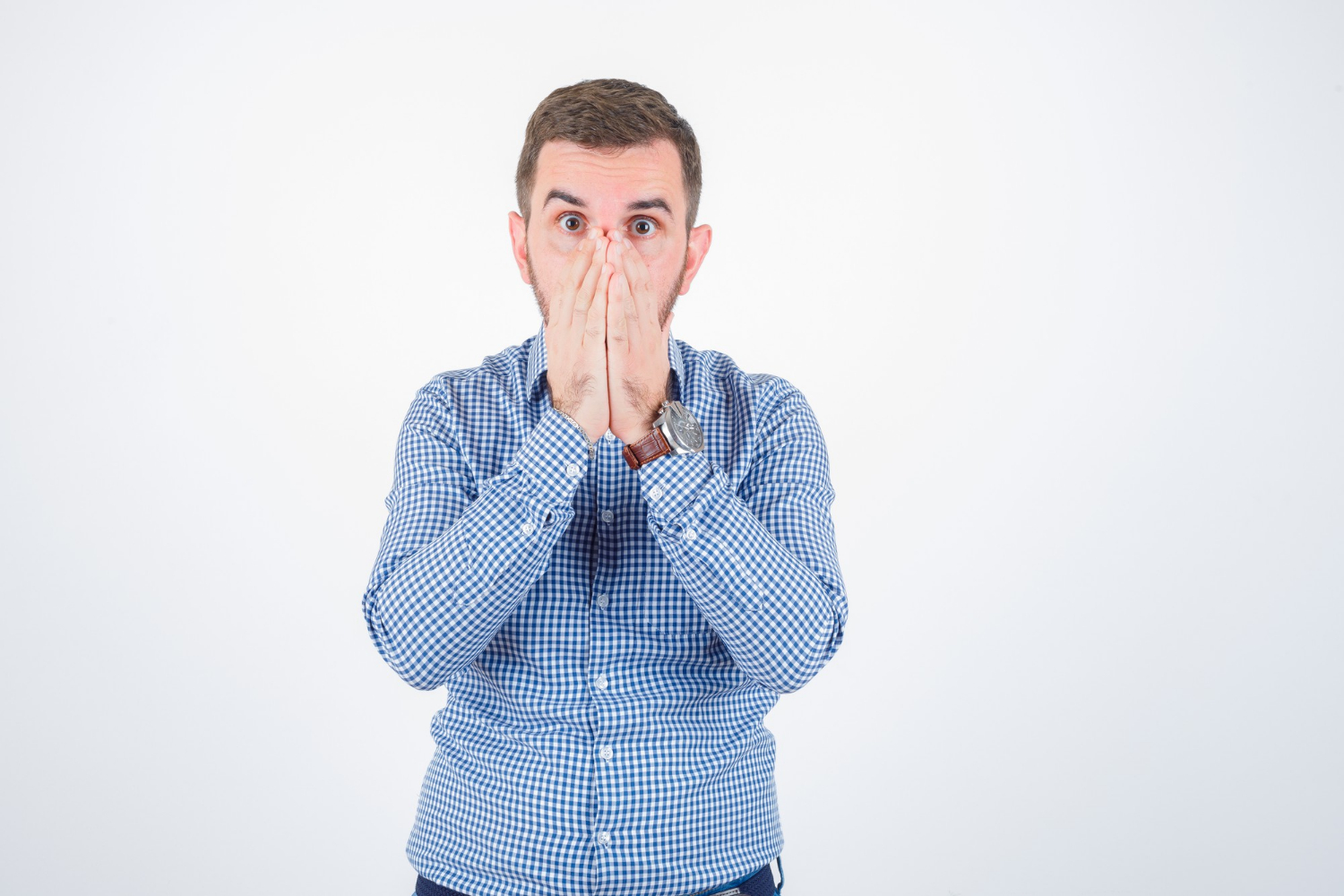 Ένας άνδρας σοκαρισμένος | Πηγή: Freepik